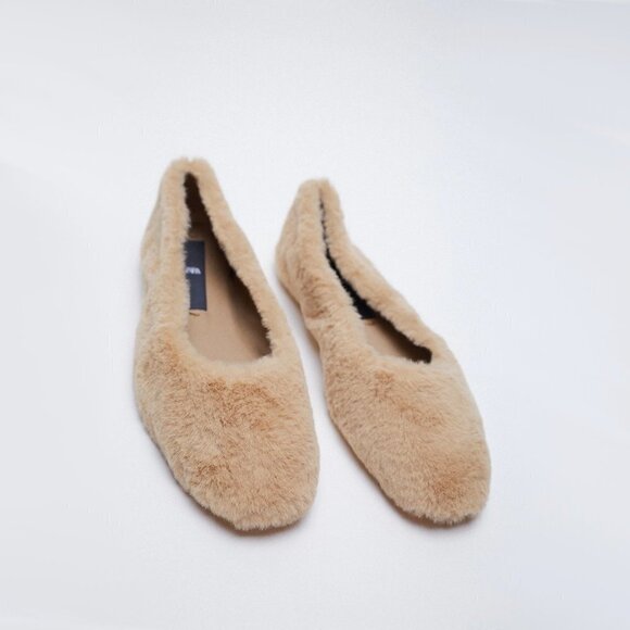 NWT Zara light brown taupe tan faux fur low heeled ballet flats, 8 - Picture 3 of 14